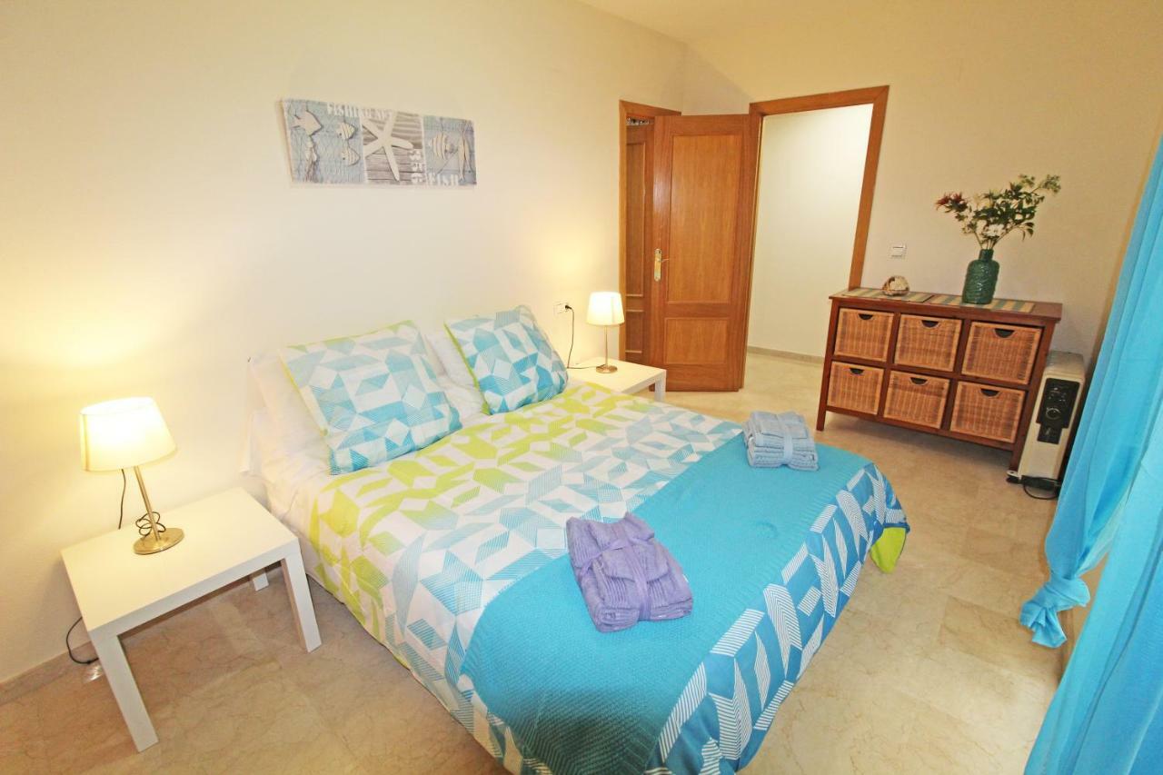 Apartamento Súper Céntrico, Luminoso, Amplio, Terrazas Y Patio *